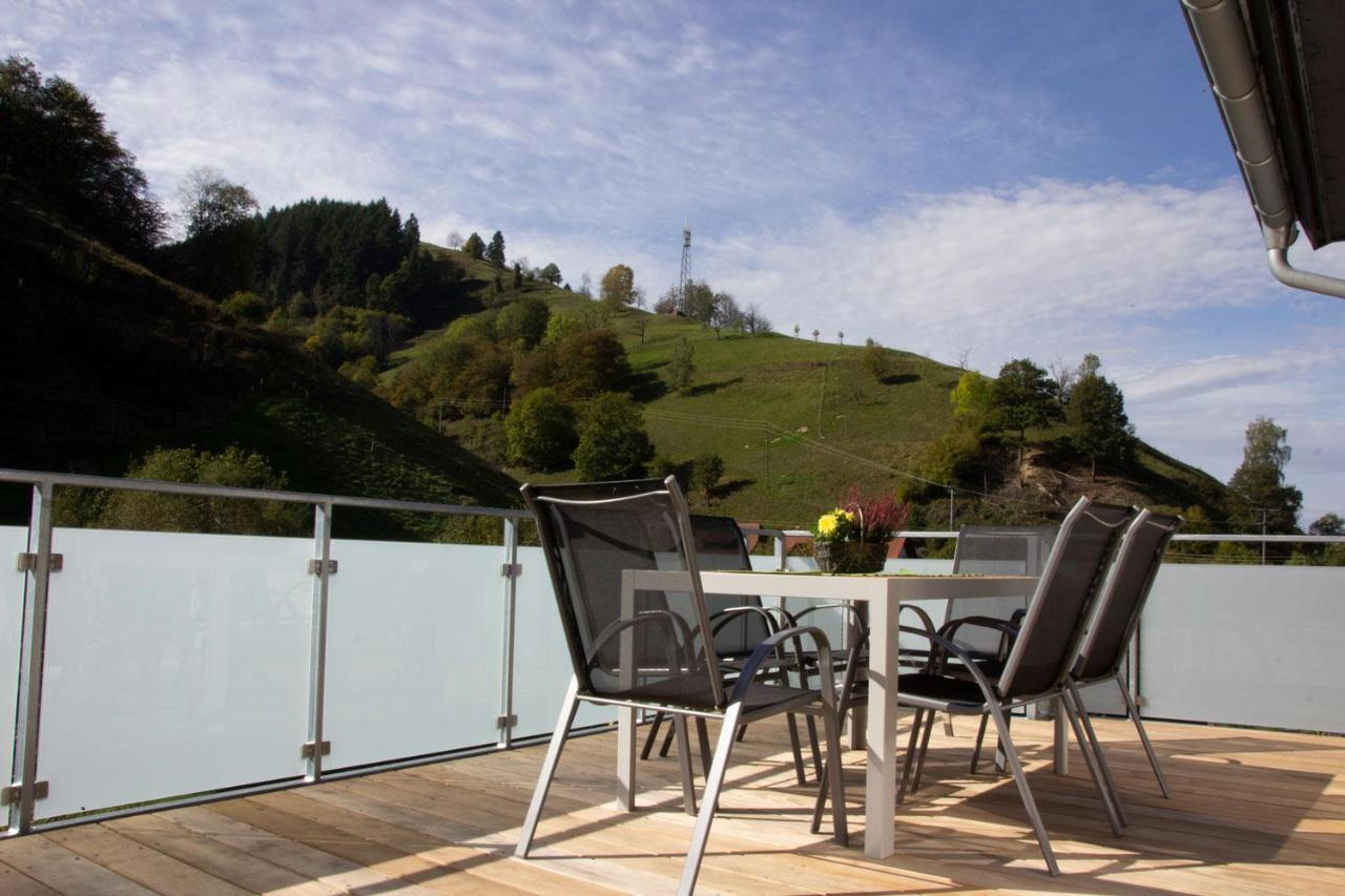 Koepfchen-Ferienwohnungen - Wohnung Koepfle Muenstertal Bagian luar foto